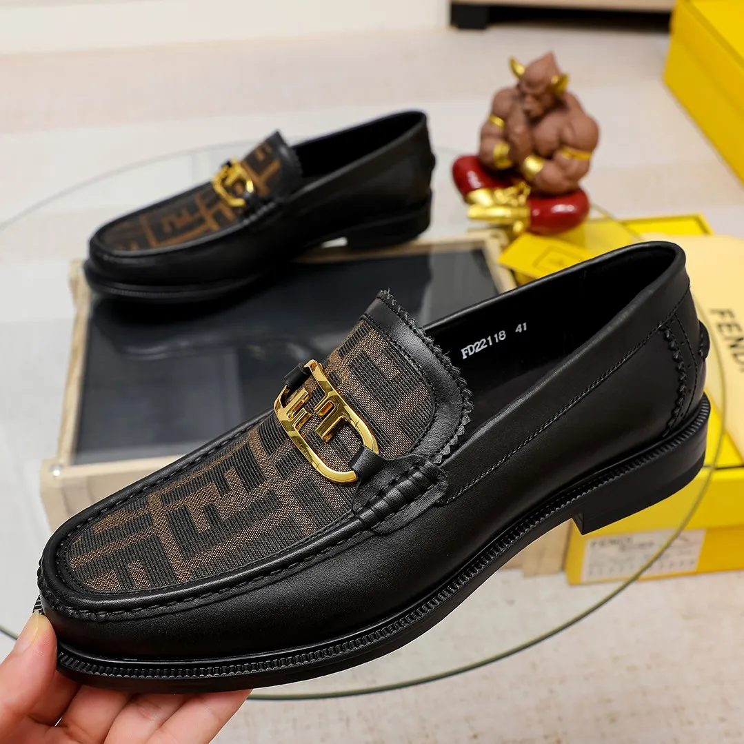 Men's shoes💰440 🕷🕷【FENDI】The latest men's formal leather shoes🇨🇳Classic series not to be missed💯The first layer is made of imported first-layer cowhide☘Original quality, the leather is smooth and delicate🎋The version is awesome, the perfect streamlined outline🍇🐮Leather lining, 2 colors, size 38-45...